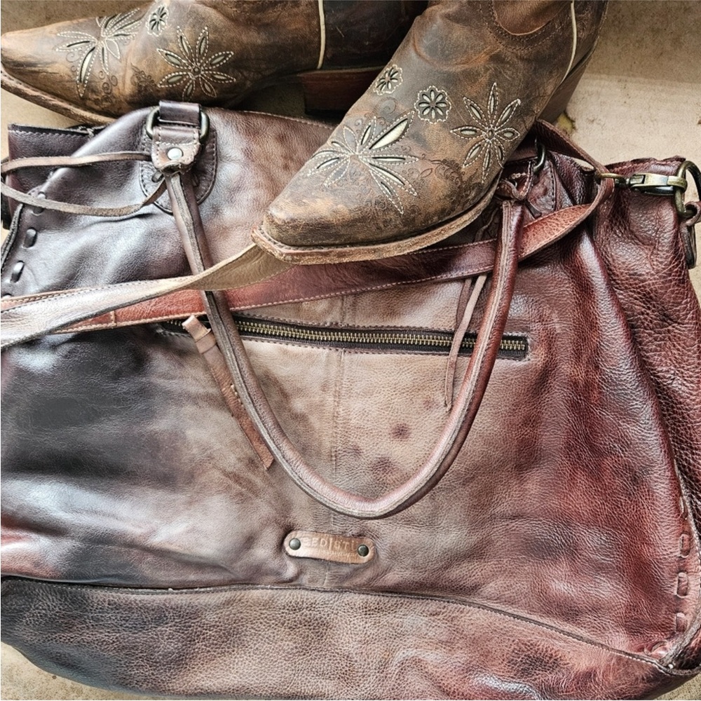 BED Stu Starry Night Rockaway Leather Bag EUC